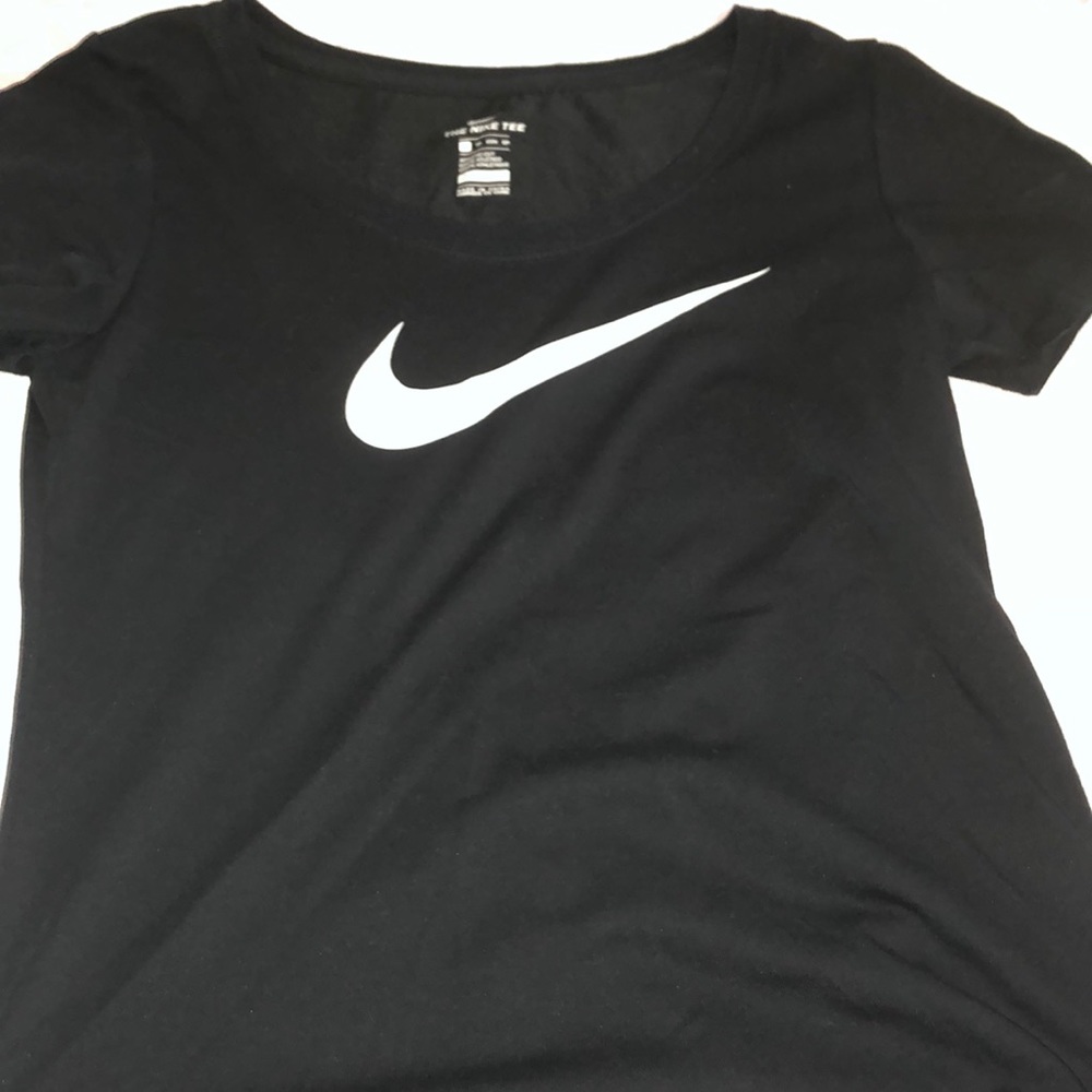 Black nike shirt